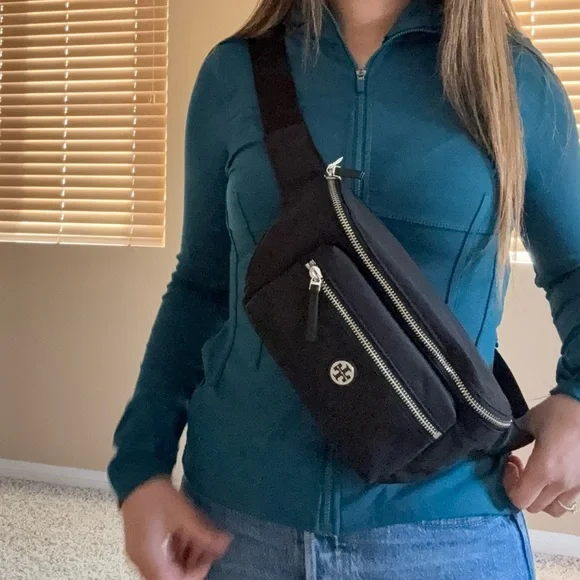 Tory Burch Nylon Belt Bag Fanny Pack 170436 in Black Lightweight NWT - Picture 10 of 12